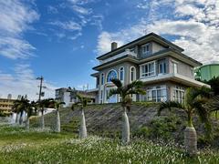 Onna Village, 4LDK House with Ocean View, Fireplace and Elevator